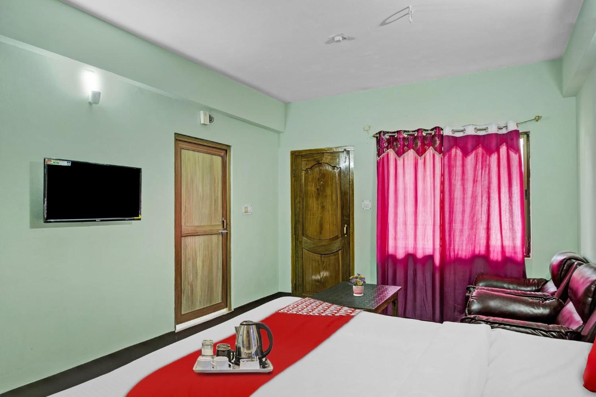 Hotel O Evergreen Guest House Shillong Esterno foto