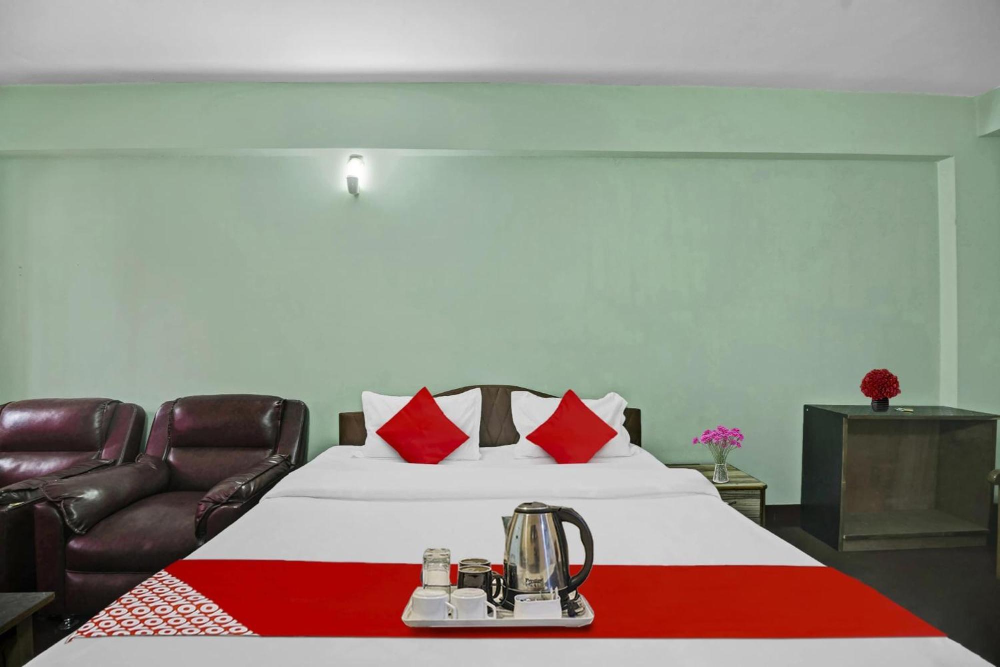 Hotel O Evergreen Guest House Shillong Esterno foto